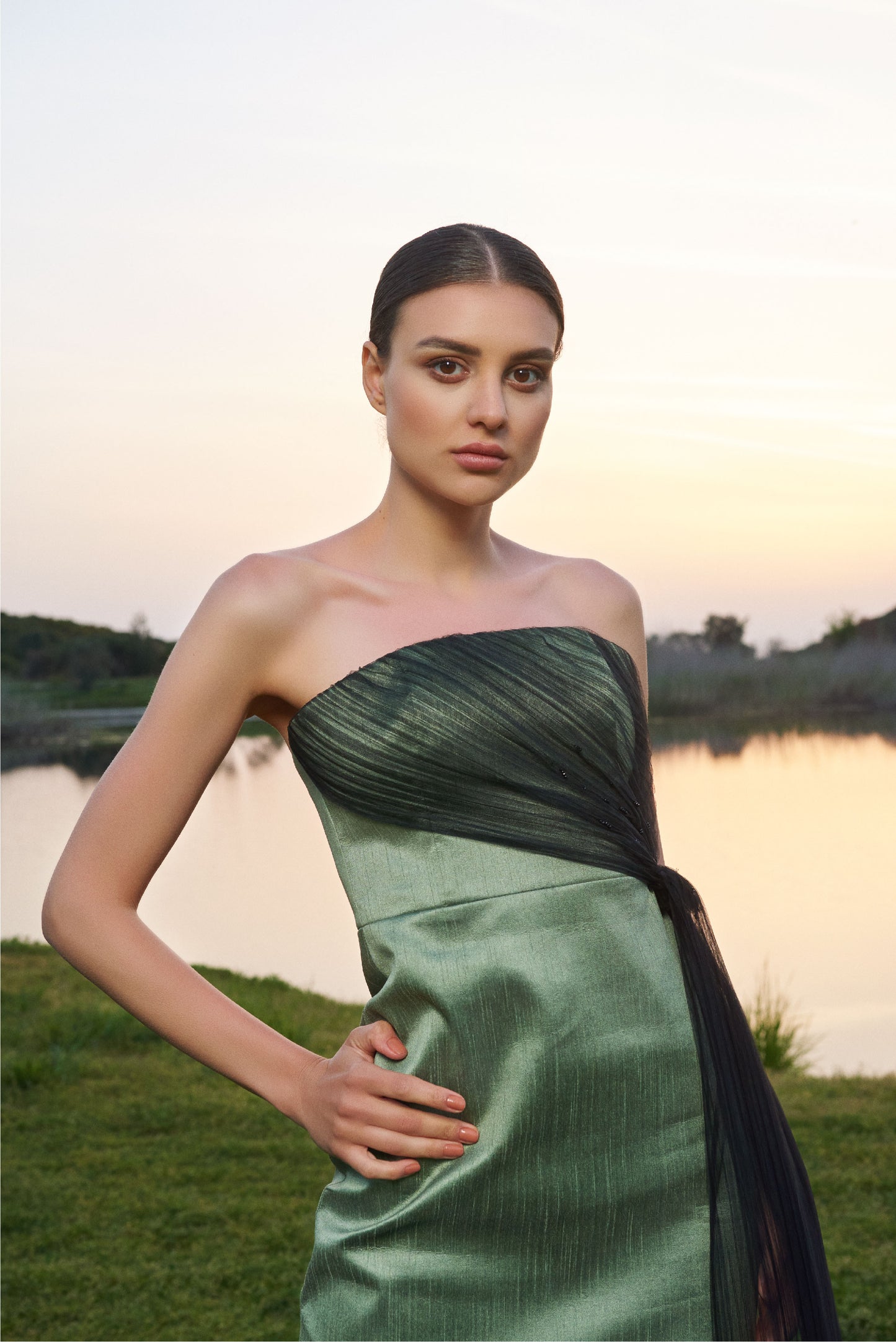 NYLA GREEN MIDI DRESS