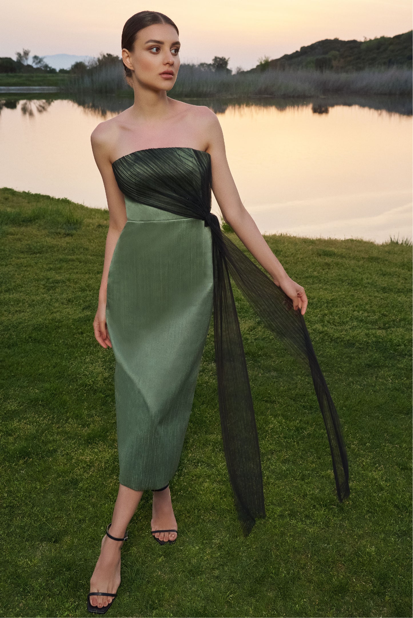 NYLA GREEN MIDI DRESS